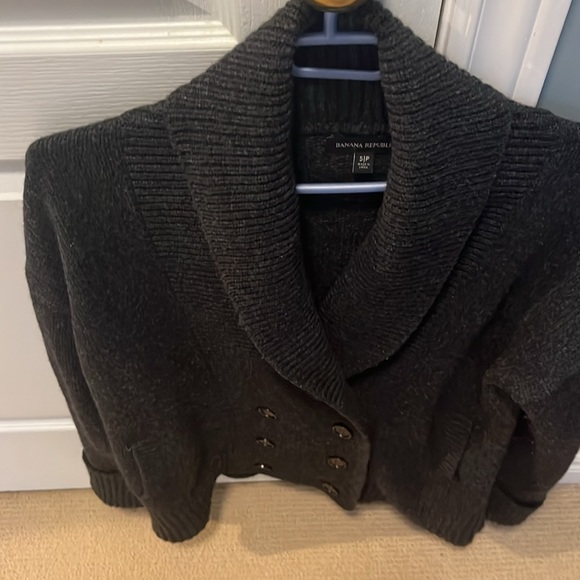 Banana republic cardigan - Picture 3 of 6